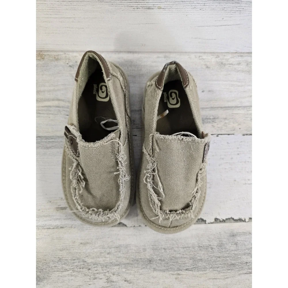 The Childrens Place Boys Tan Canvas Frayed Loafers Size 9 Toddler Shoes RN59284